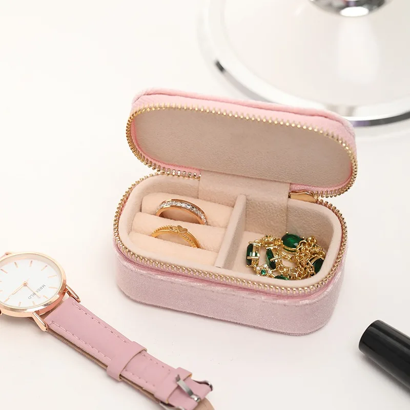 Mini Travel Jewelry Box, Ring  - Travel Jewellery & Accessories Organiser recensione e prezzo