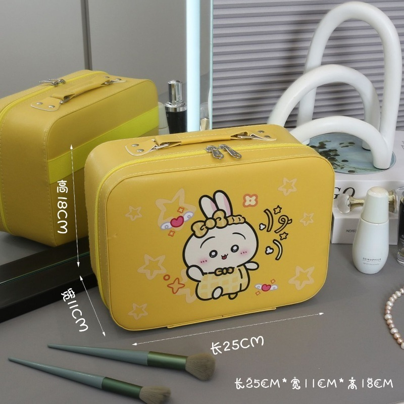 Anime Chiikawa Usagi Cosmetic  - Travel Accessories For Japan Trip recensione e prezzo