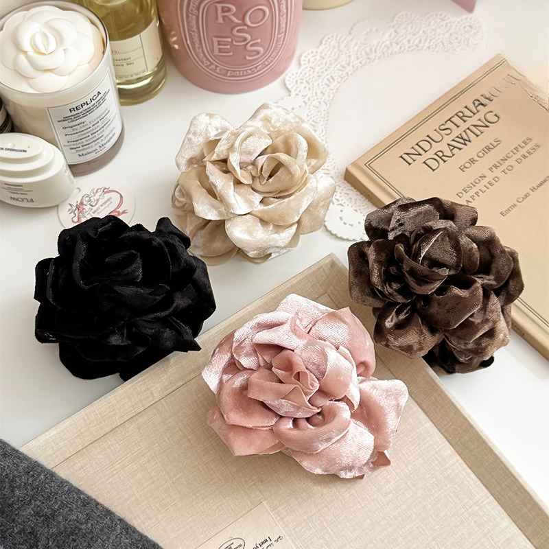 Ins Velvet Rose Hair Claw Clip - Travel Accessories For Girls recensione e prezzo