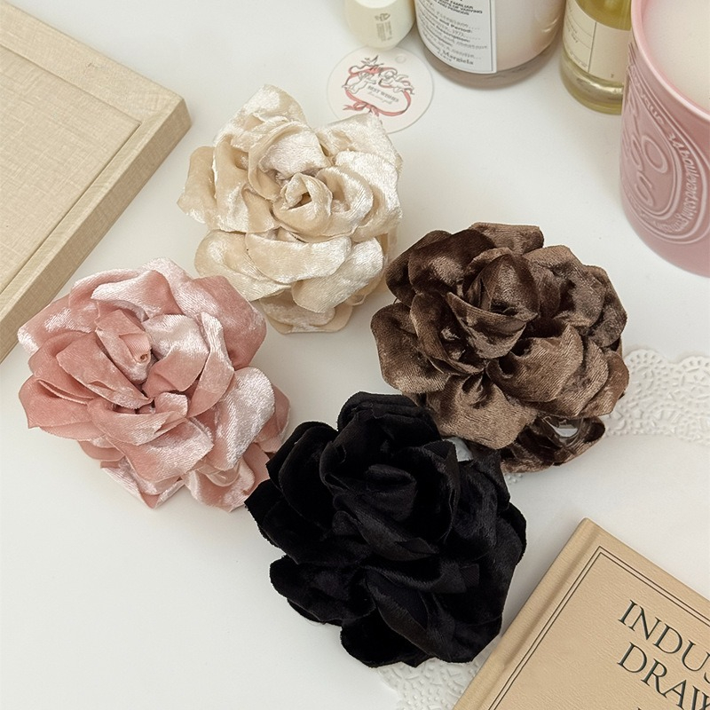 Ins Velvet Rose Hair Claw Clip - Travel Accessories For Girls recensione e prezzo